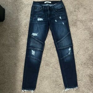 Women’s excellent condition jeans size 23